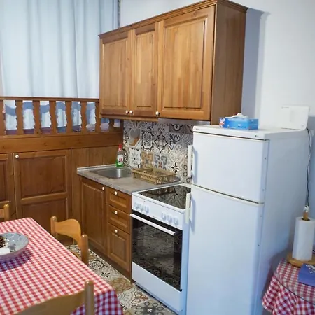 Grandmother's House Apartman Pszínthosz