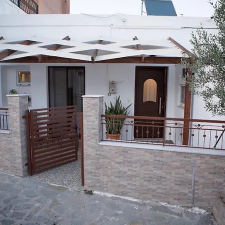 Grandmother's House Apartment Psinthos